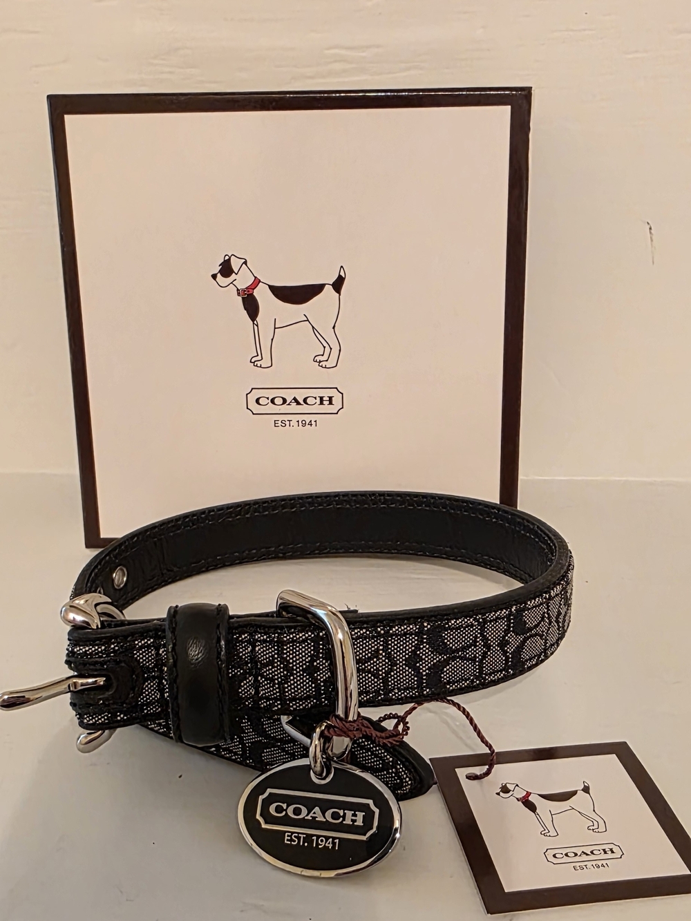 COACH Leather Dog Collar. Jacquard Signature Pattern On Canvas in Black & White